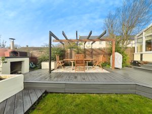 Photo 27- click for photo gallery